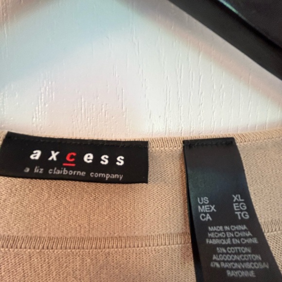 Women’s  Axcess size XL knit top in cotton/rayon. Camel colour with beaded neck - Picture 3 of 4